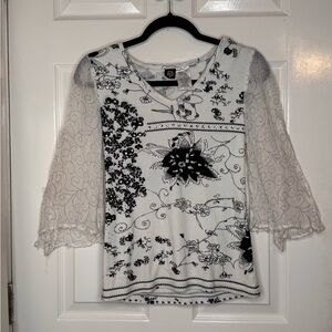 Chic Black and White Floral Women's Blouse